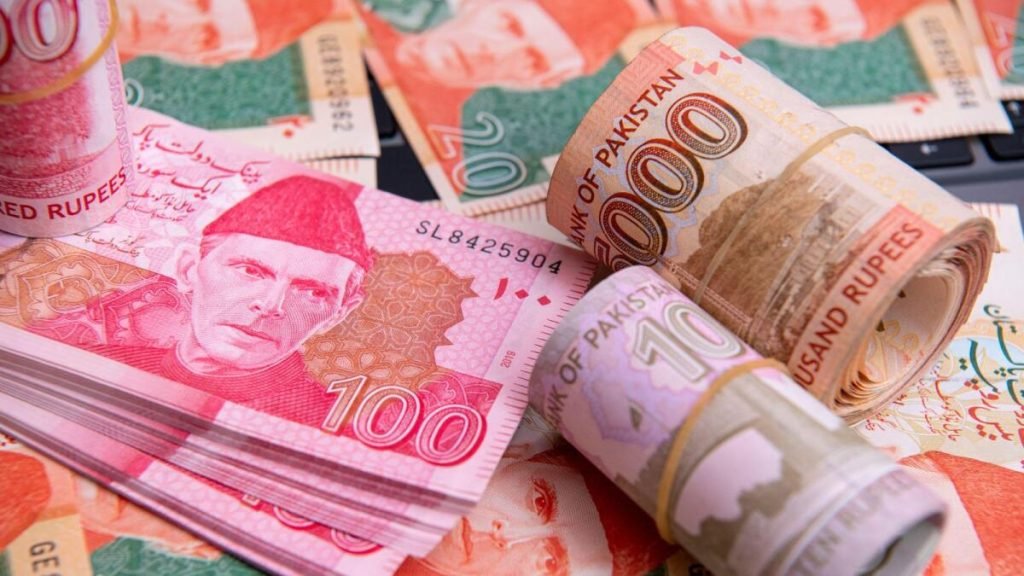 Pakistani Rupee continues to slide downwards as dollar demand rises