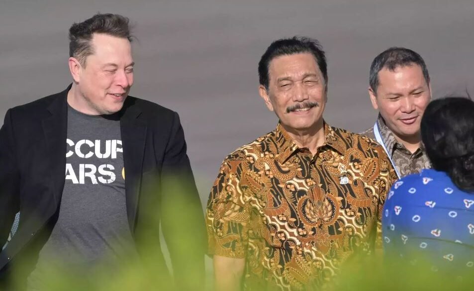 Elon Musk Brings Starlink to Indonesia, Boosting Internet Access for Millions