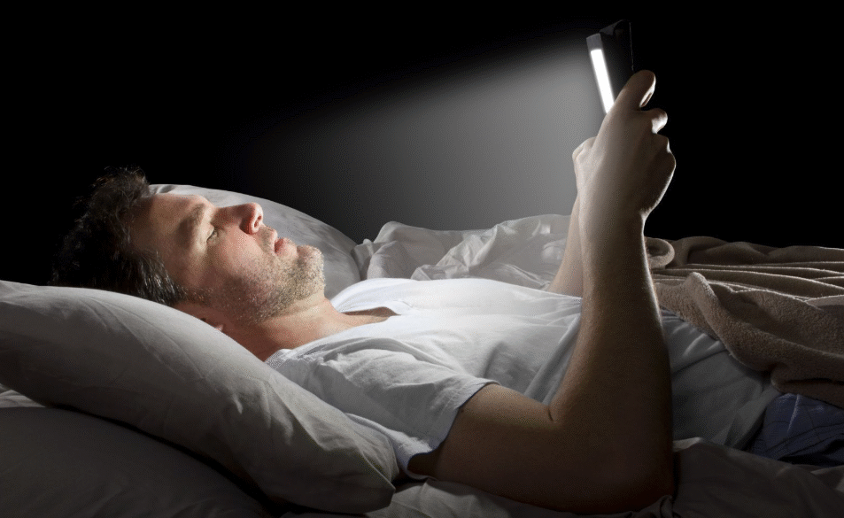 Artificial Light at Night Tied to Higher Risk of Heart Disease, Experts Warn