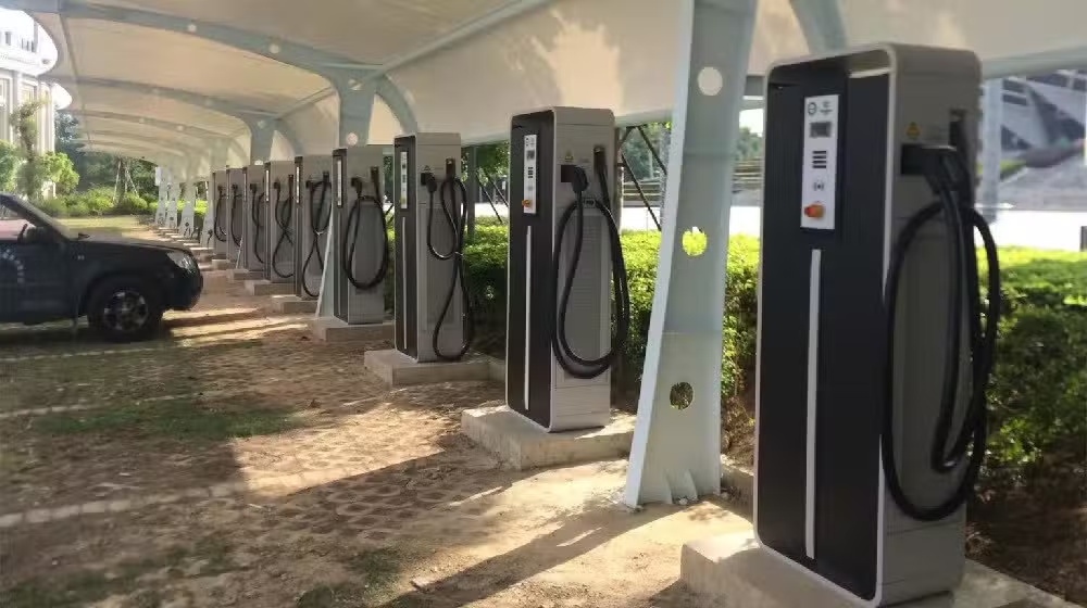 Pakistan Sets Ambitious Goal to Install 3,000 EV Charging Stations by 2030