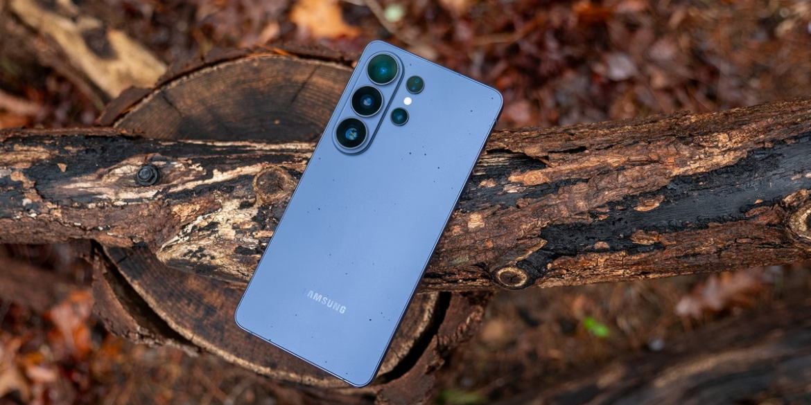 Samsung Rumored to Plan Major Overhaul for Galaxy S27 Ultra With Big Camera Changes